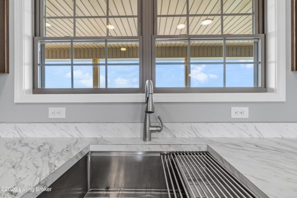 Clayton sink